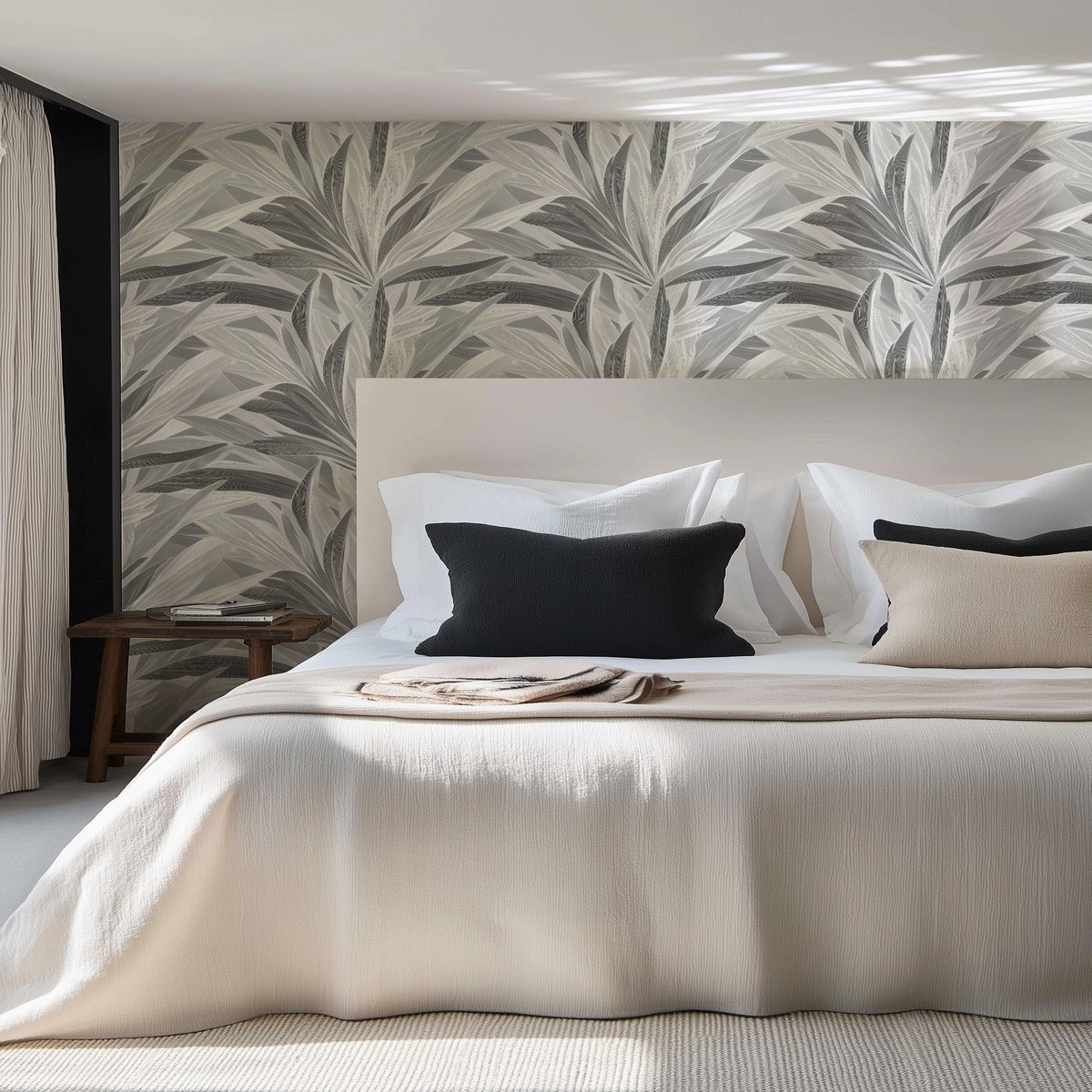 Palmier in Charcoal Commercial Vinyl Wallcovering