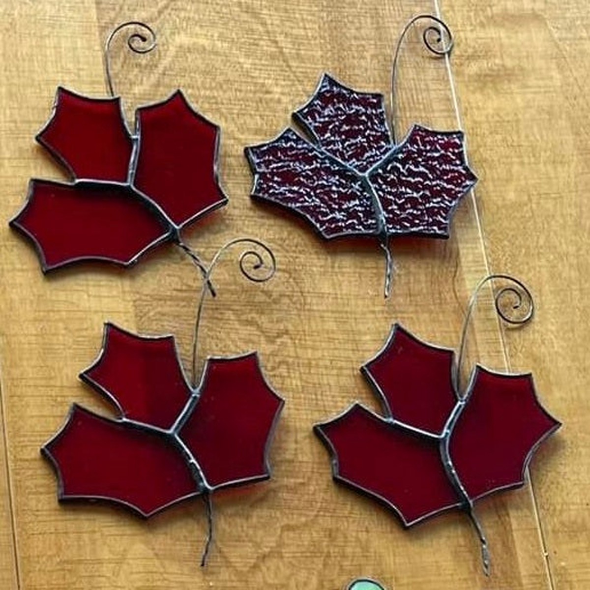 Our Cottage Glass Maple Leaf